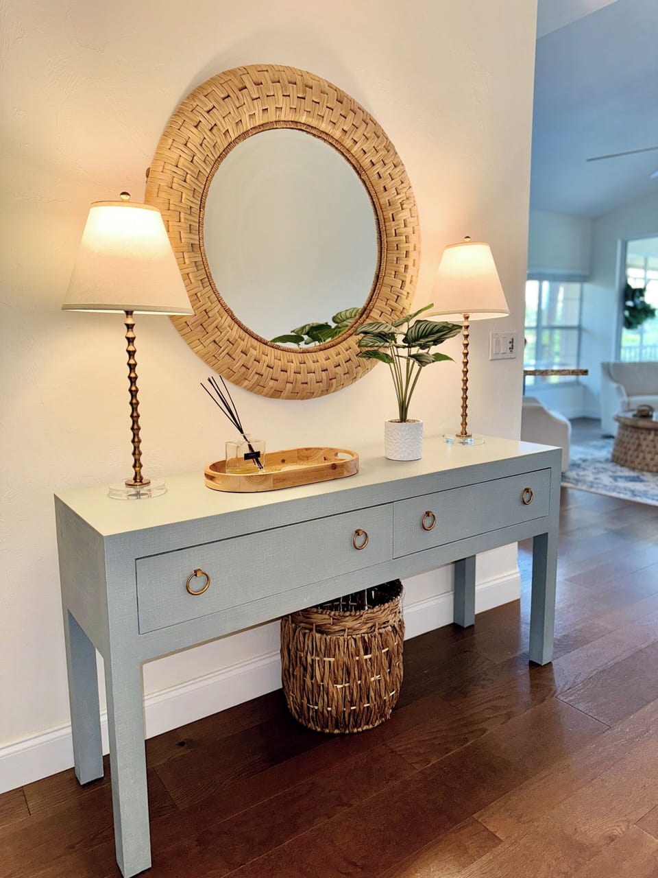 A touch of Serena & Lily style to greet you in the front entrance. 