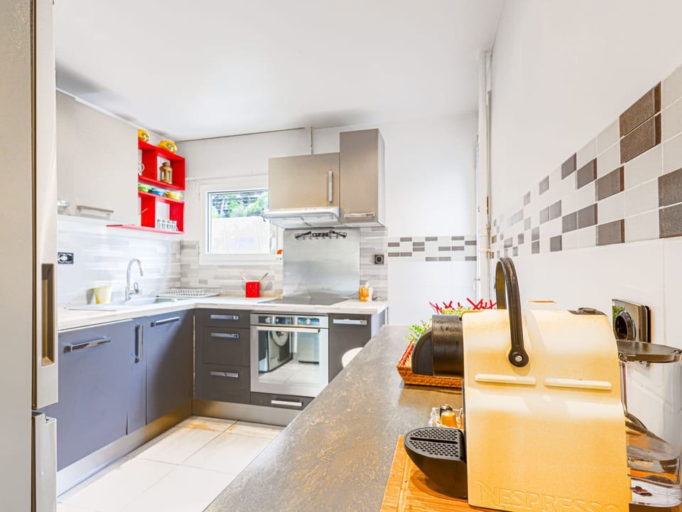 Kitchen / Dining Room