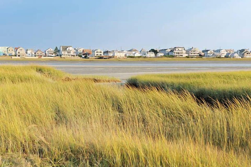 Ogunquit beach 15 min car ride or 30 min walk. On trolley stop too 
