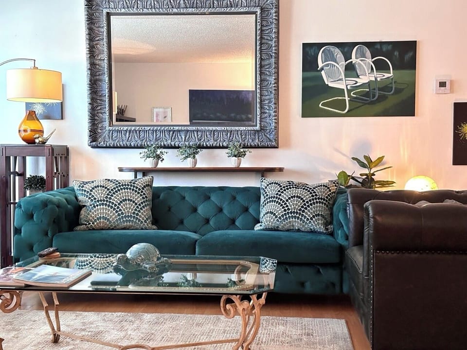 ULTRA LUXURIOUS LIVING ROOM! 
