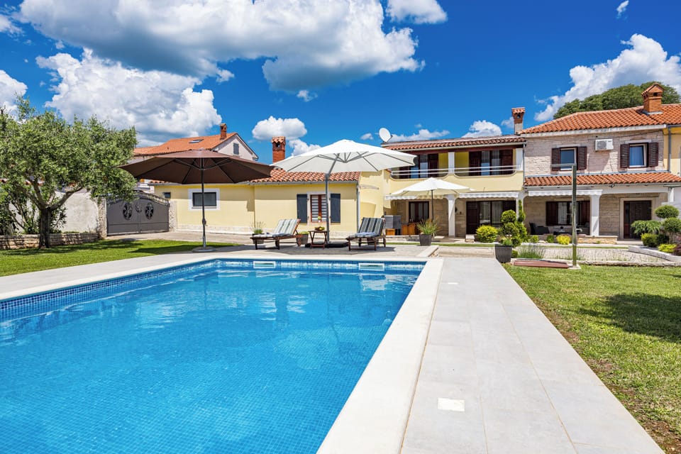 Private Pool