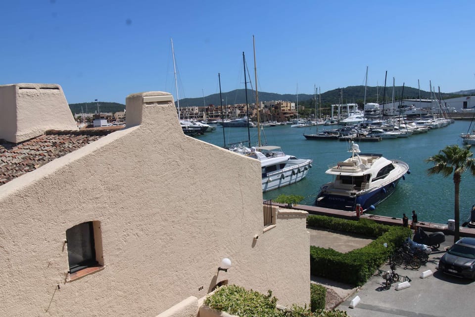 Marina