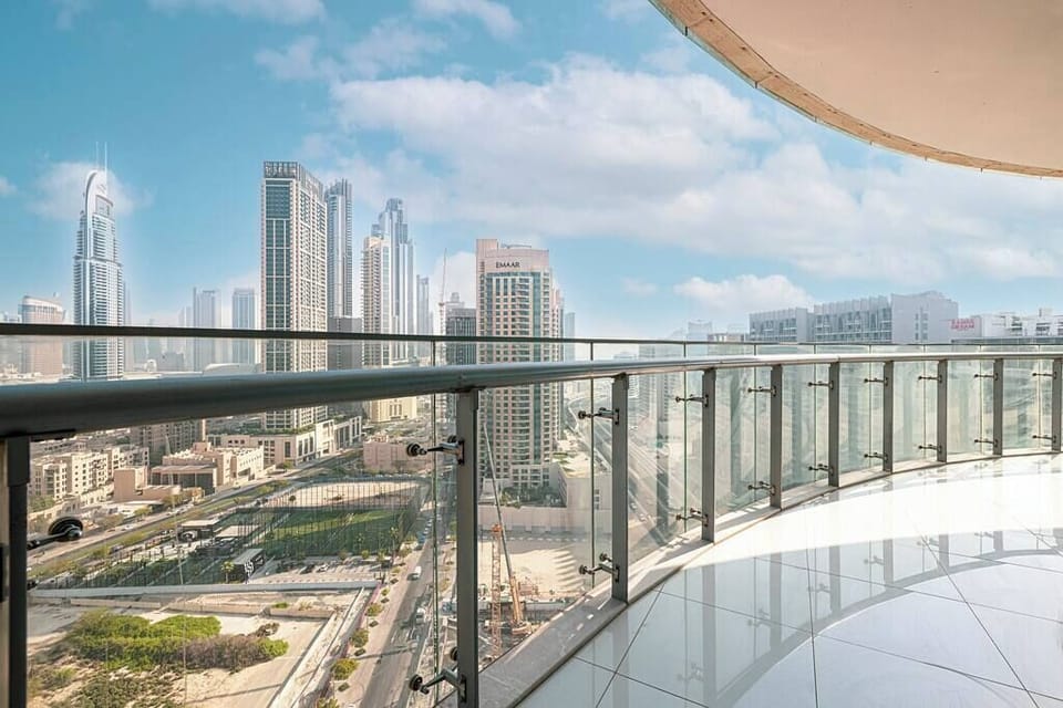 Magnificent Homes | Luxurious 3BR | Burj Khalifa View.jpeg