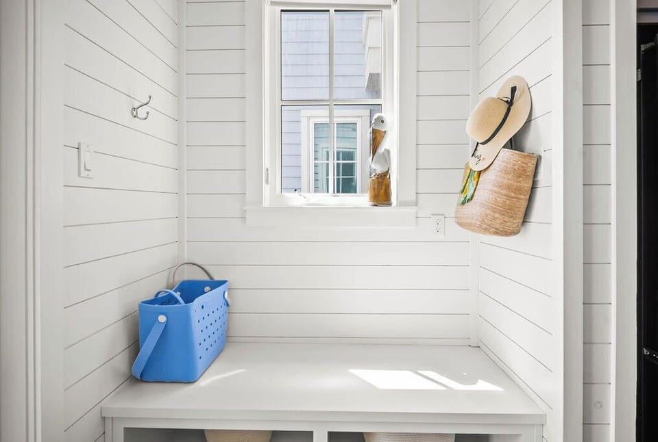 Storage Bench Beside Kitchen Door, 1st Floor