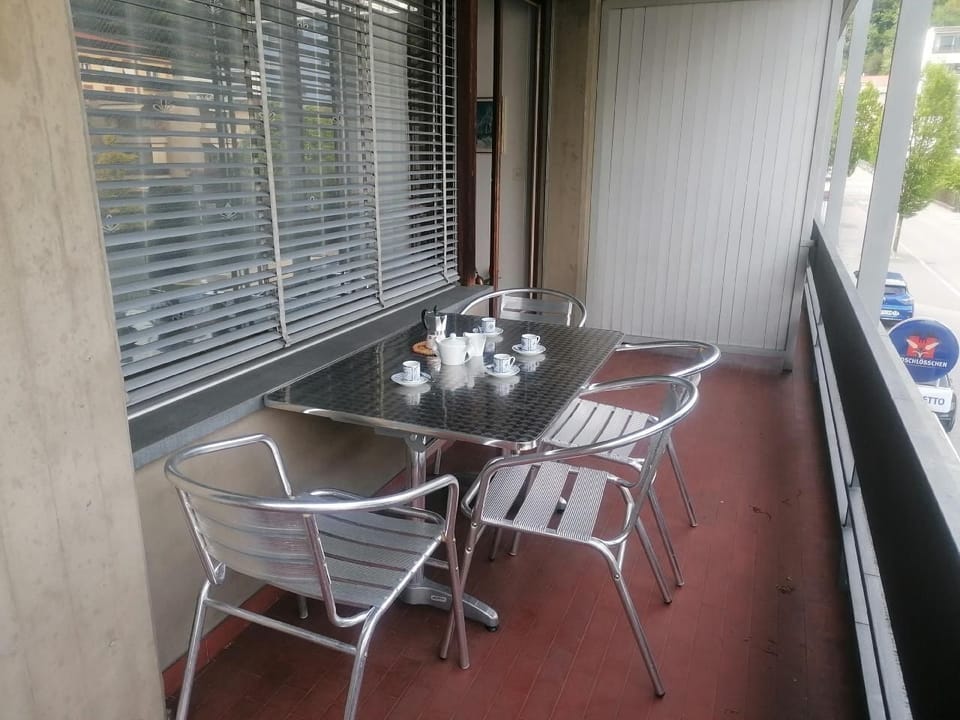 Terrace, dining table