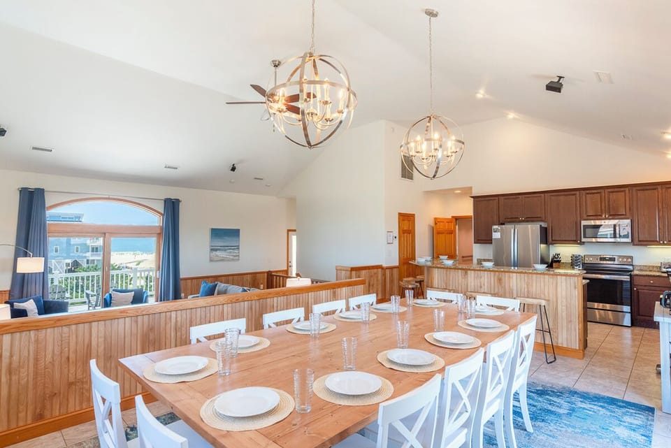 Top Level Dining Area