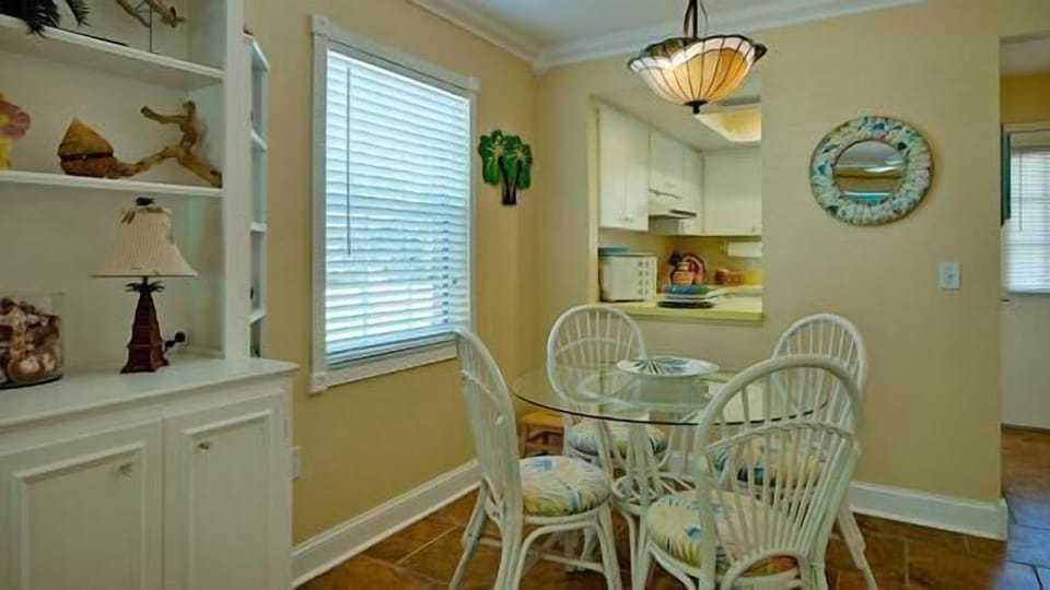 Dining room area