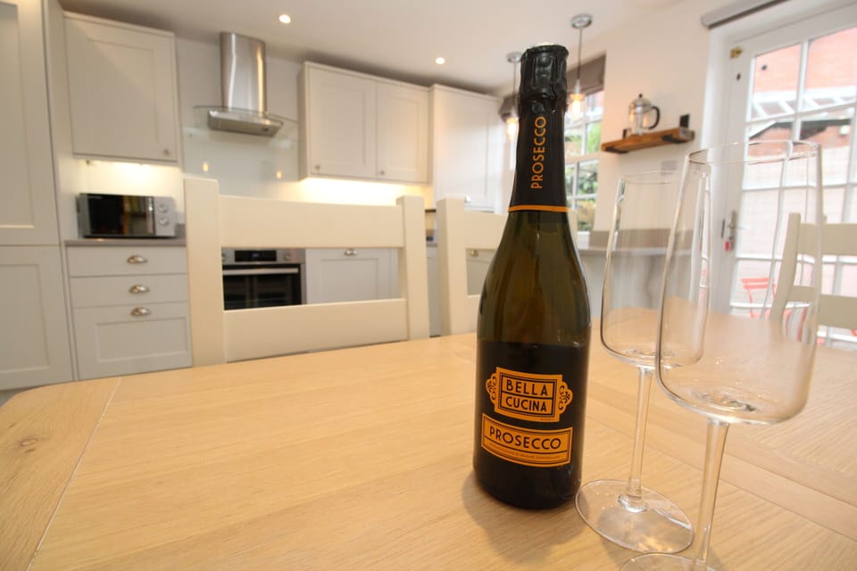 Bottle of Prosecco for every booking