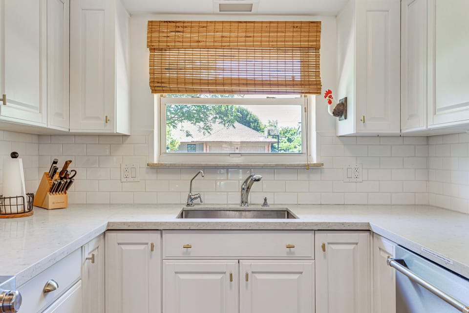 Kitchen | Dishwasher | Toaster