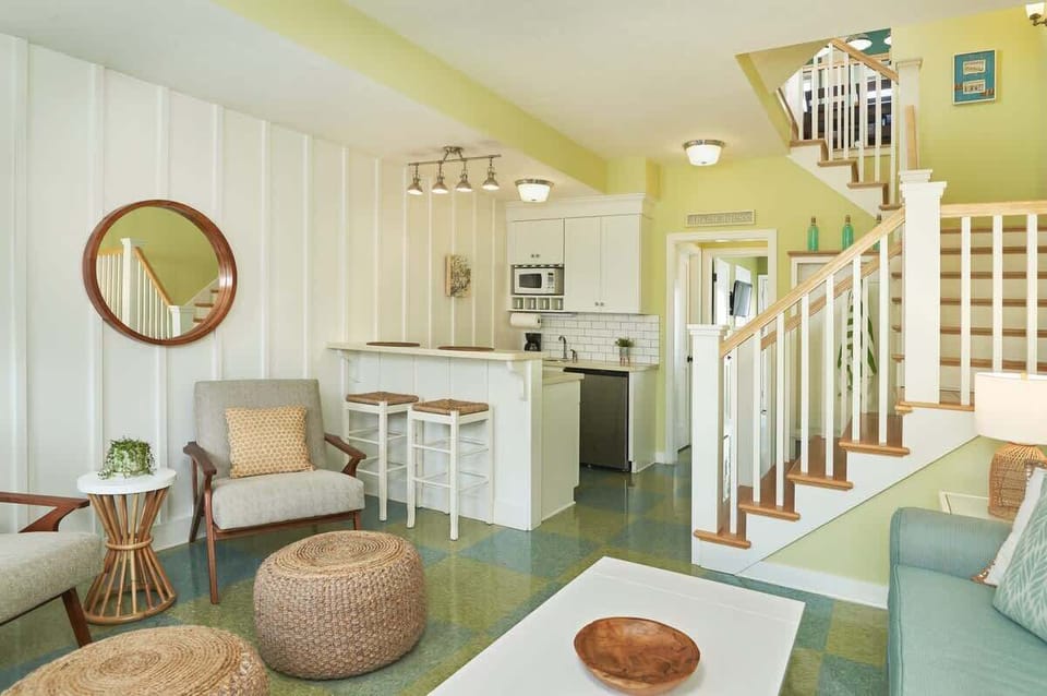 Floor 1 Living Room