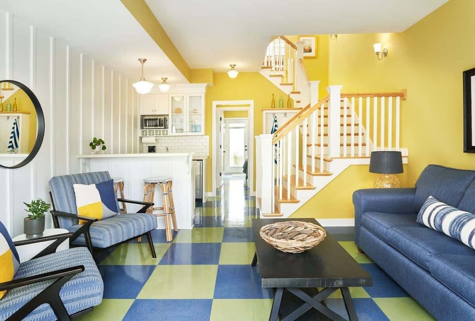 First floor living room with mini kitchen 