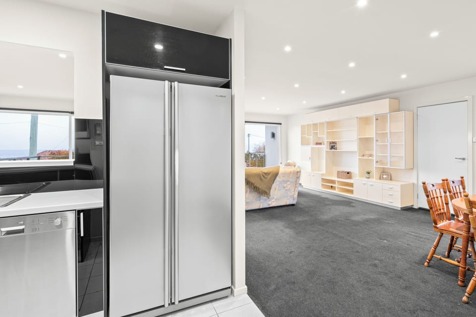 62 TRANMERE RD HOWRAH AIRBNB RETREATS TASMANIA MAY 2024 PRINT-17