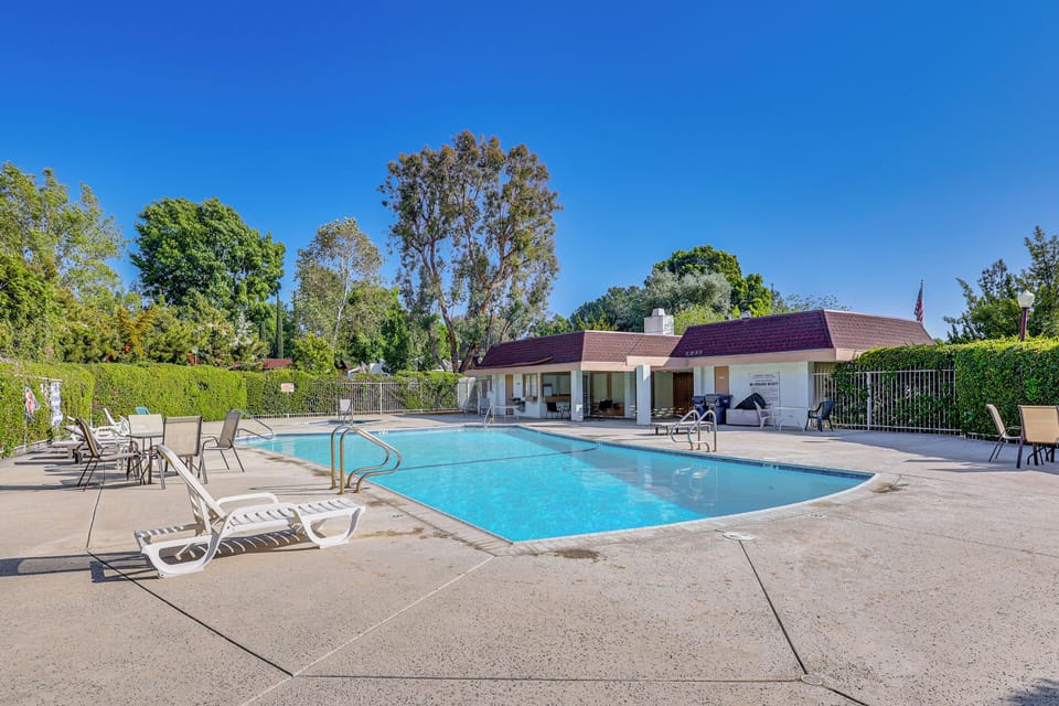 Ardmore Terrace | Community Pool