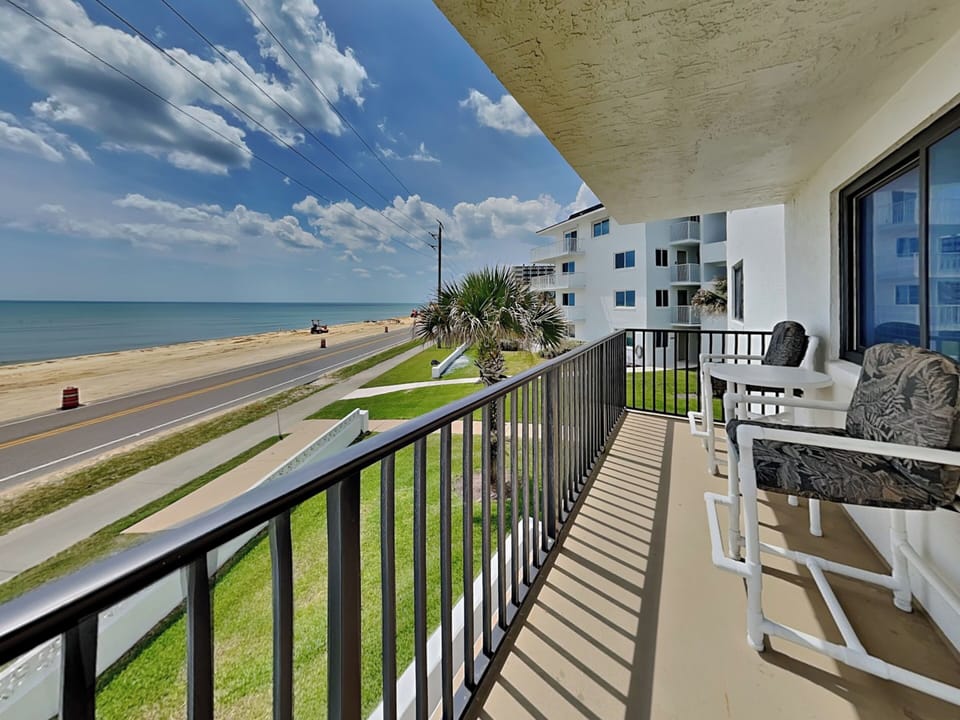 Wraparound Balcony - Ocean View