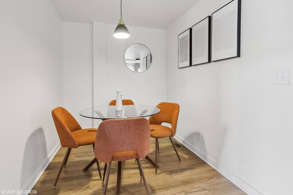 1st floor - Dining Area