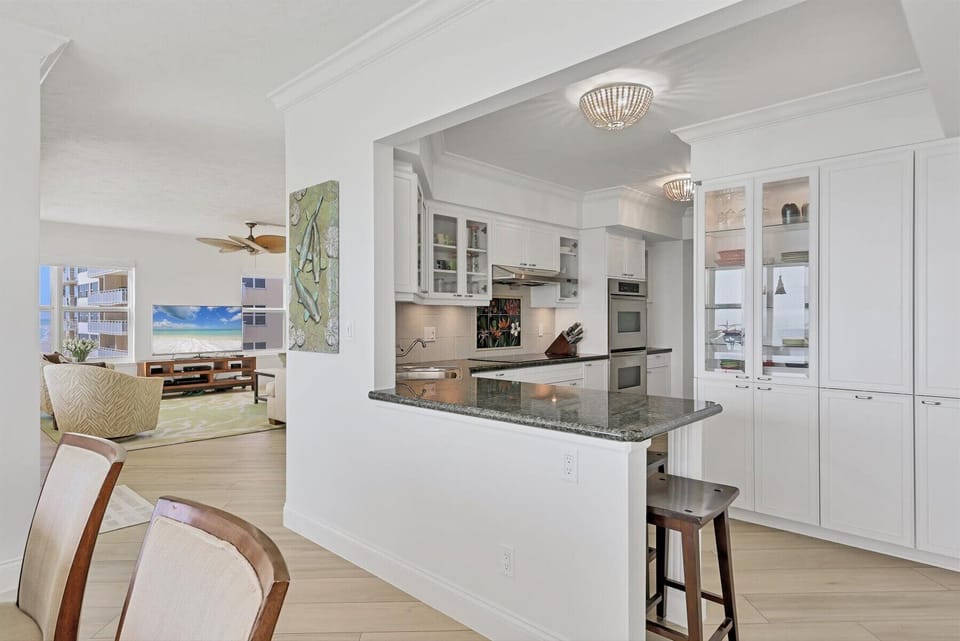 Longboat Key Towers 1004S by FVC - Kitchen