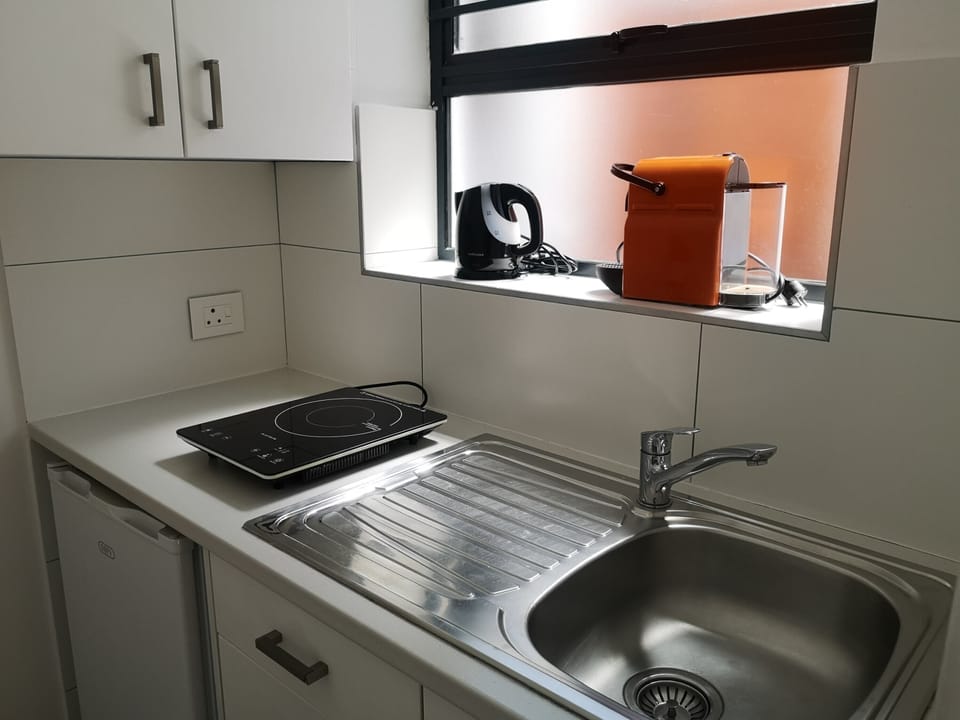 Coffe maker, water cooker, electric stove