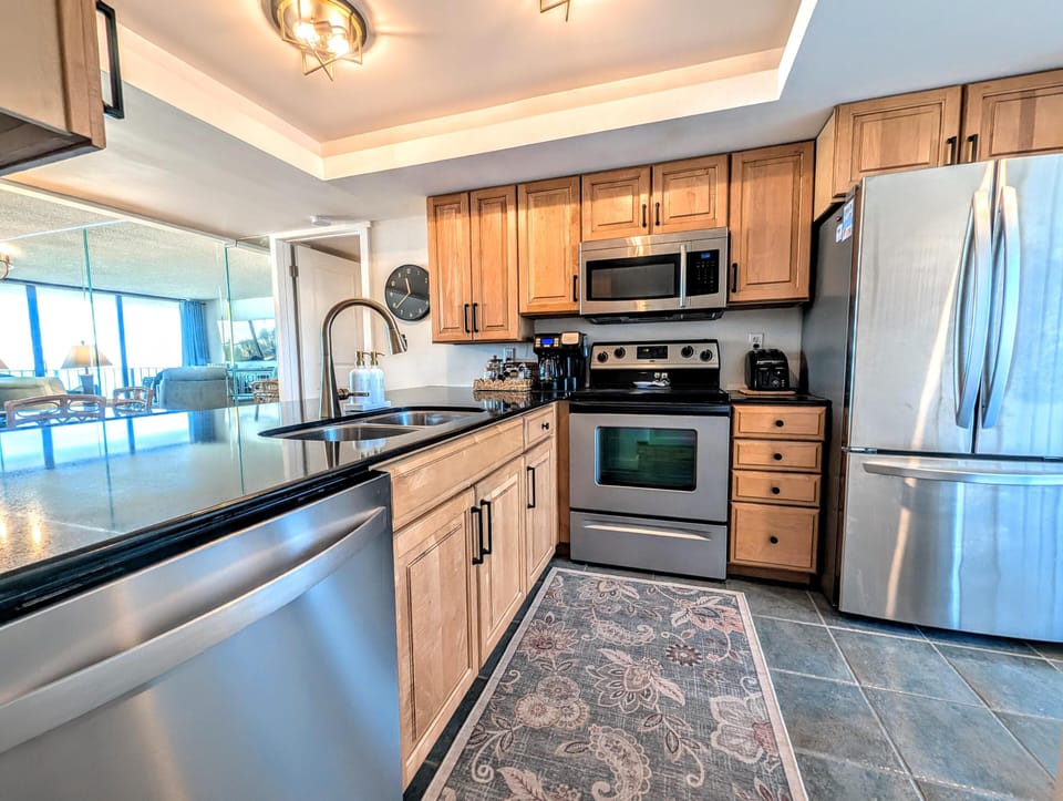 Updated Spacious Kitchen