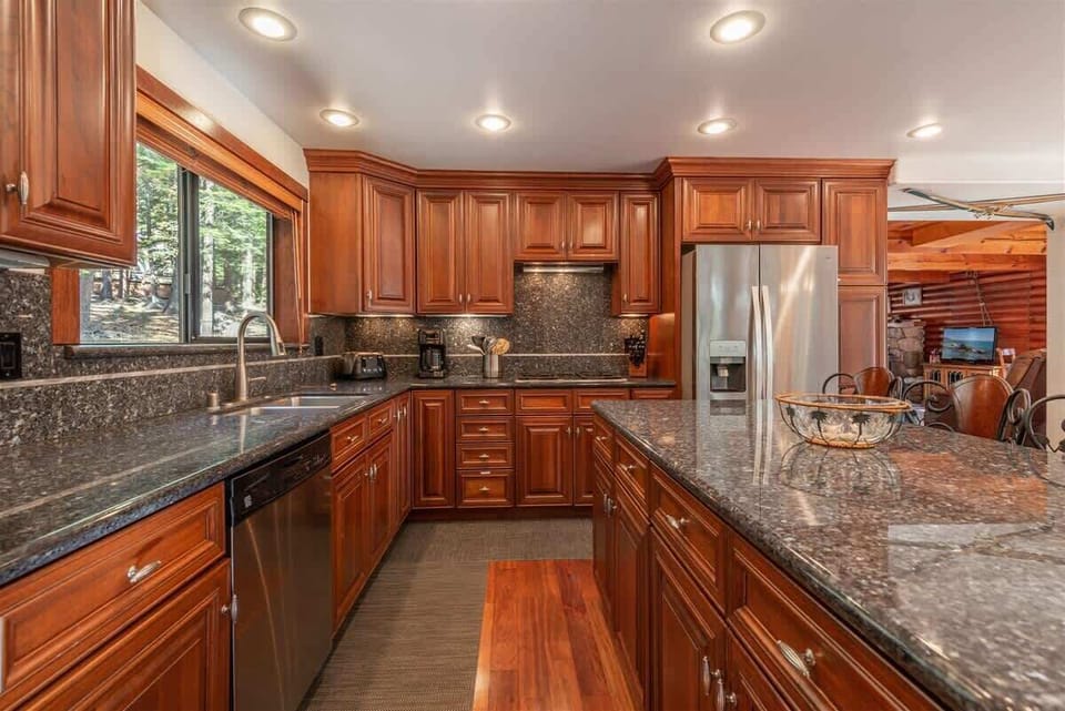 Fully-Equipped Kitchen
