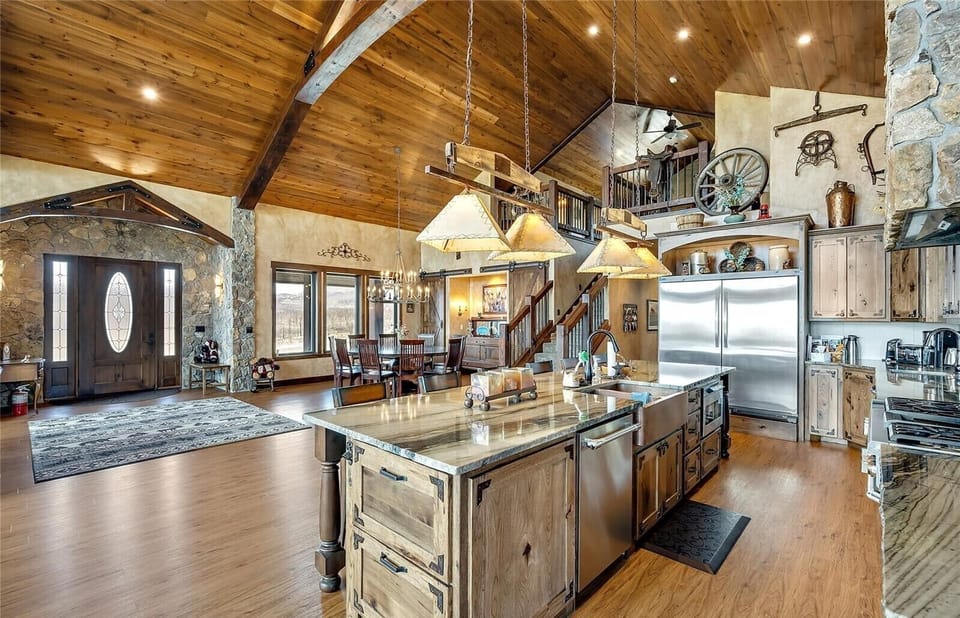 Dining room accommodates 40 people