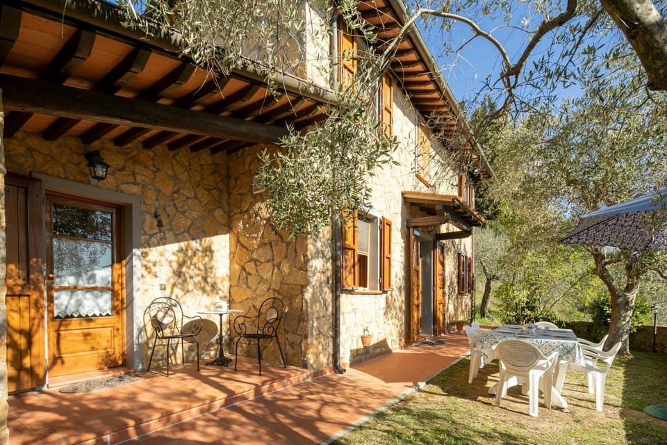 Building Exterior, Outdoor