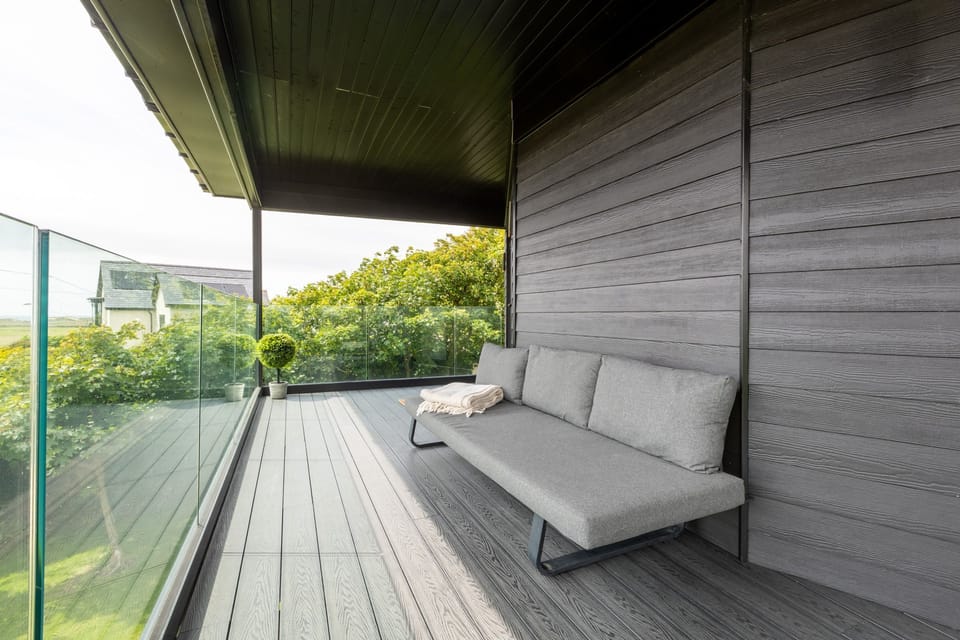 Bluebells - Balcony Seating