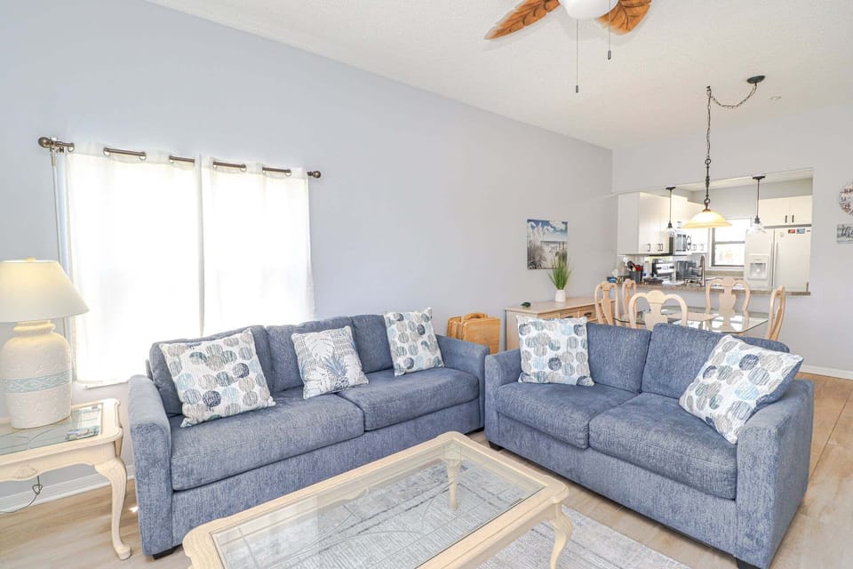 St. Augustine Beach Rentals Living Room