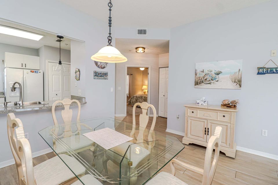 St. Augustine Beach Rentals Dining Room