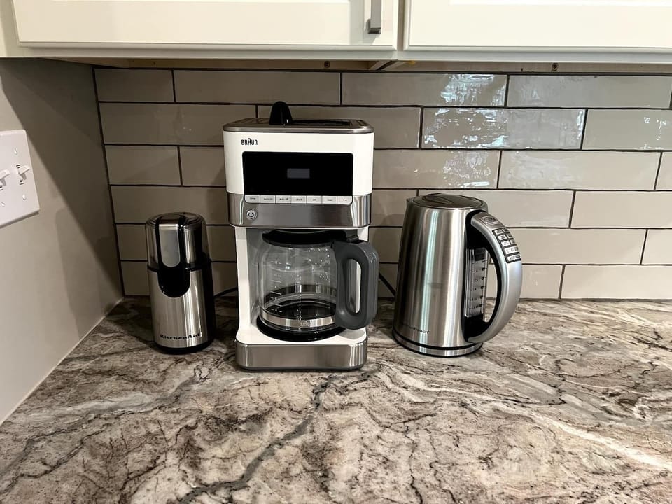 All your coffee/tea needs to start your day.