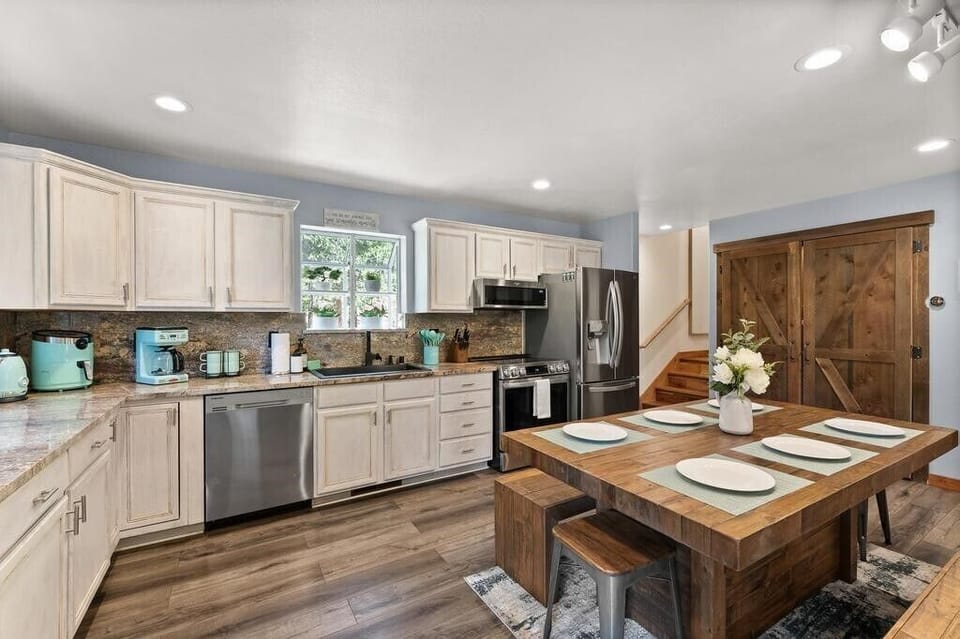 Kitchen from slider