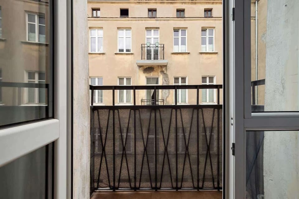 View from the apartment of the surrounding area. 