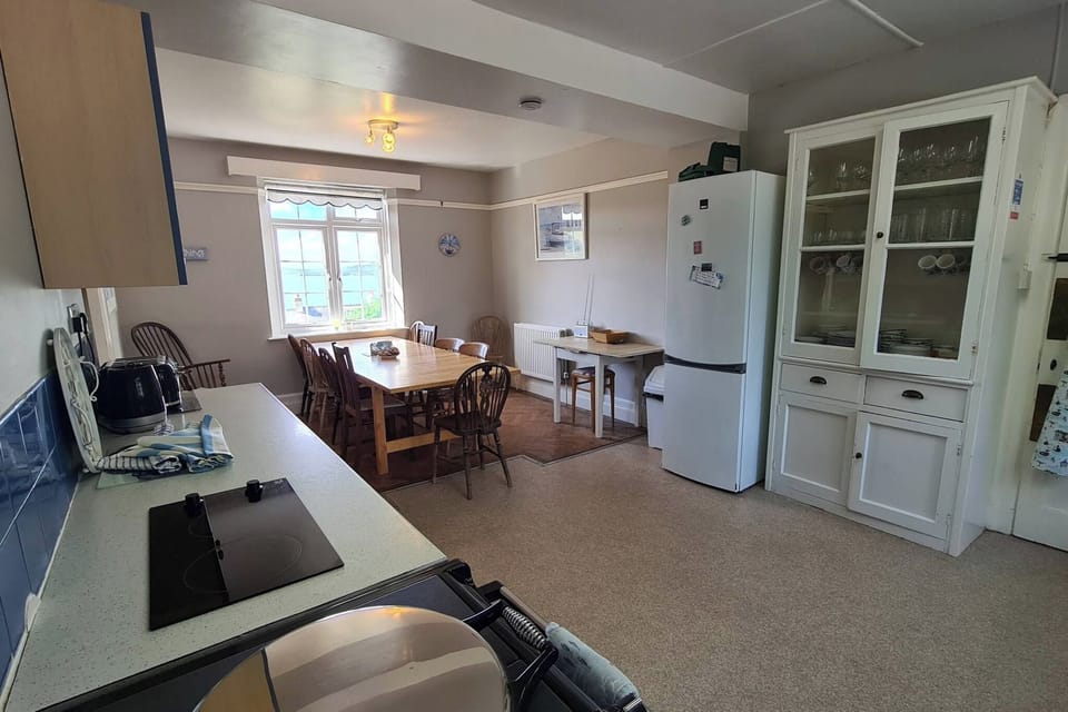 Kitchen area | The White House, St Mawes