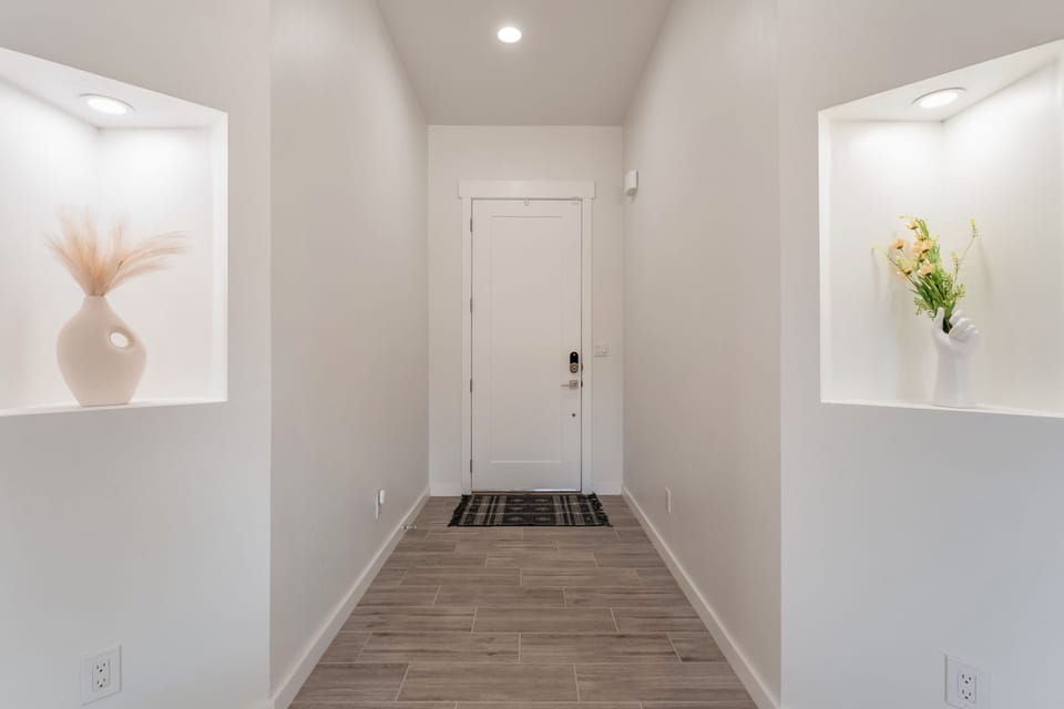 Entry way 