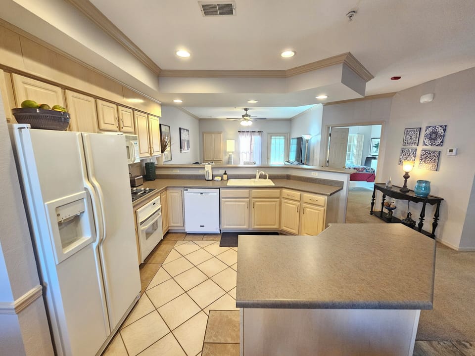 Spacious, fully equipped kitchen with all the comforts of home!