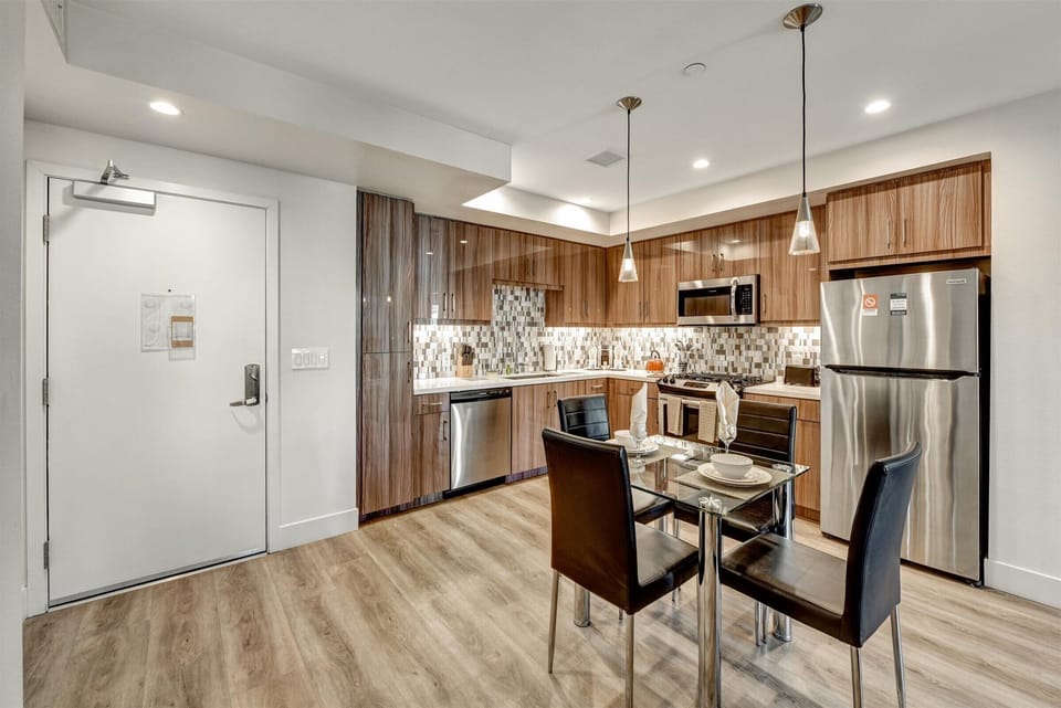 Irvine 2 Bedroom Kitchen