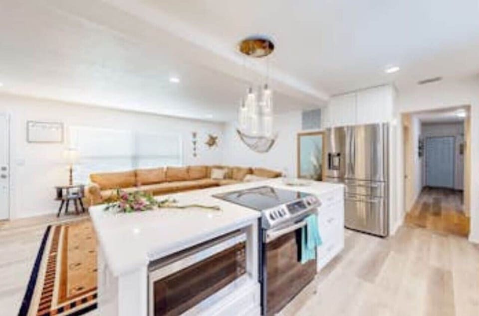 Kitchen- island with Samsung stove and island