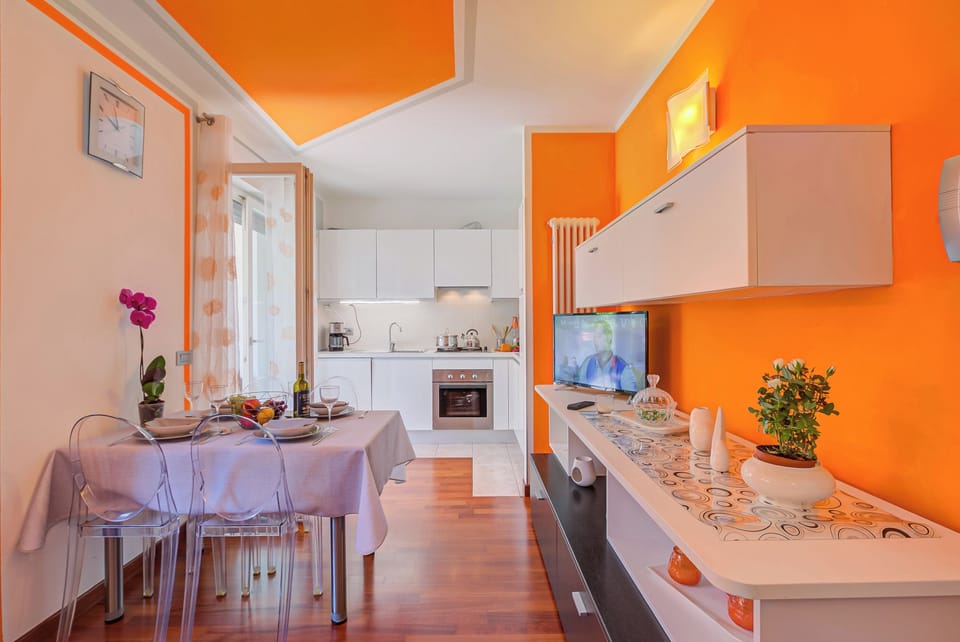 Kitchen and dining area
