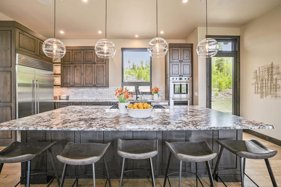 Kitchen, The Crowne Summit, Breckenridge Vacation Rental