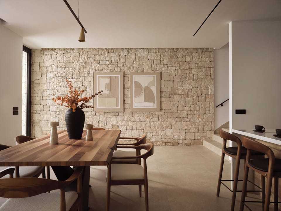 Featuring an iconic dining spot with sublime design. 