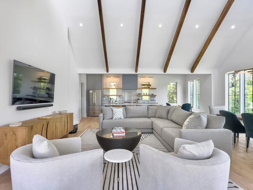 living room 2904 Skinner Blvd, Isle of Palms, SC | IOP Escapes
