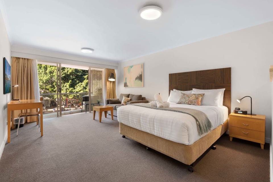 Queen Bed