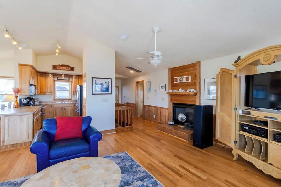 Top Level Living Area