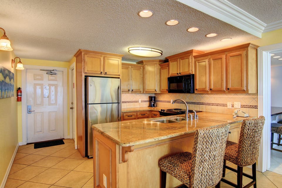 615 Kitchen
