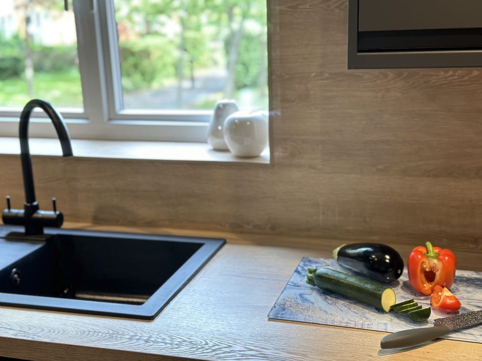 Book direct for 10% off at hutchlifestyleapartments.com