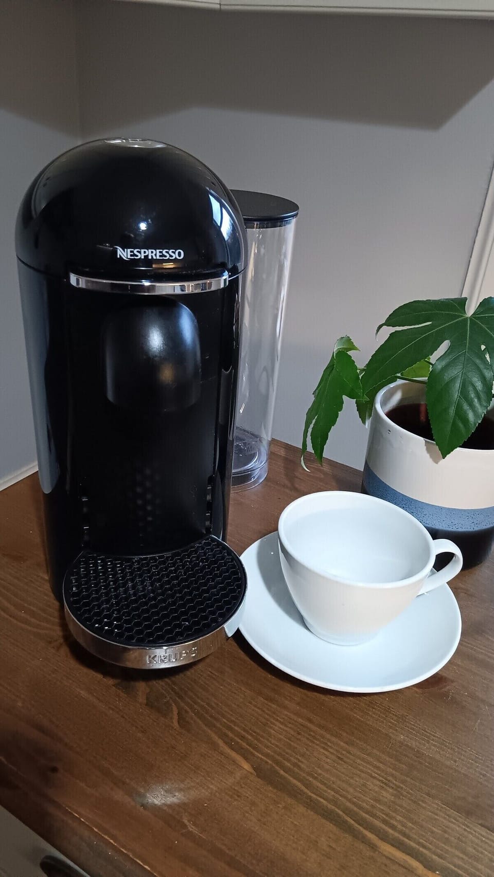 Enjoy a lovely coffee in the cottage from the Nespresso Vertuo coffee machine 