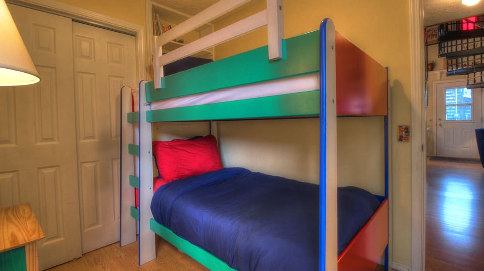 Calipso Cottage Bunks - Calipso Cottage bunks.