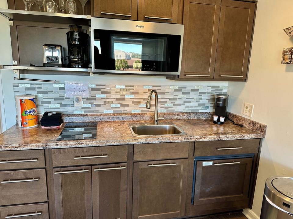 Kitchen - Fully equipped kitchen