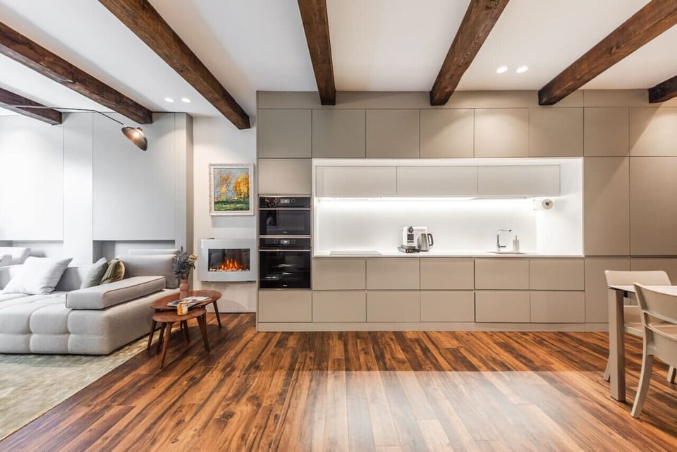 Fully-equipped kitchen (Ground floor)
