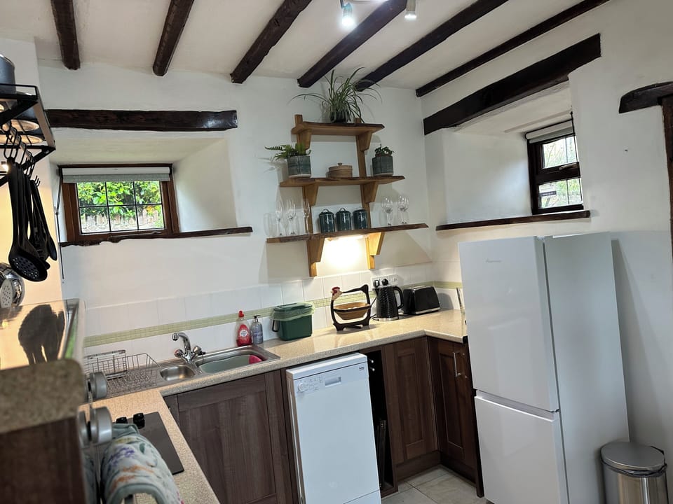 Kitchen (1)
