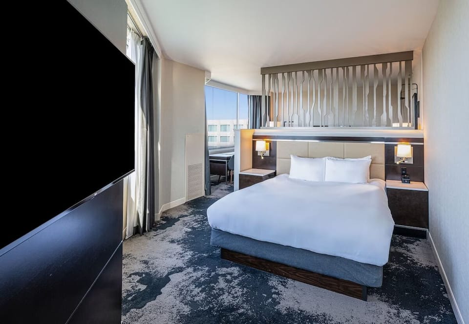 Unit with King size bed